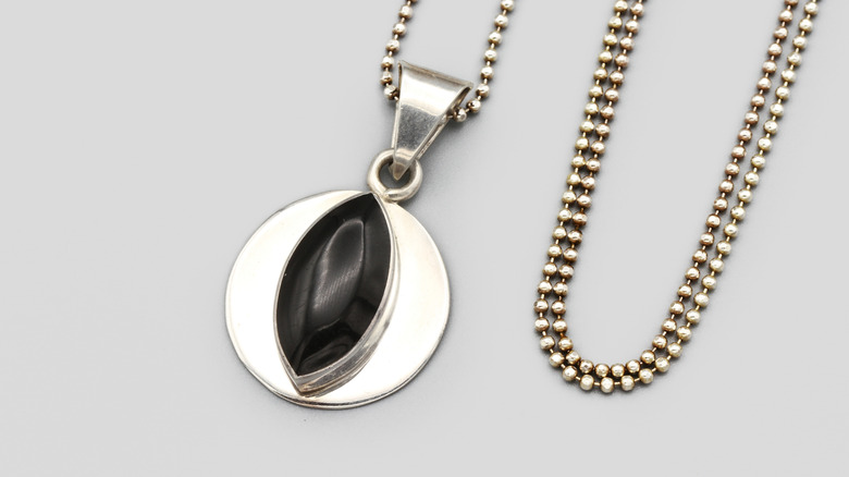 onyx necklace