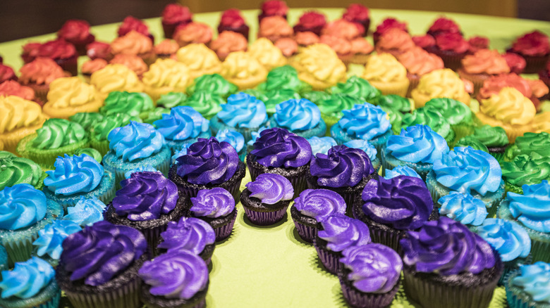 Rainbow cupcakes