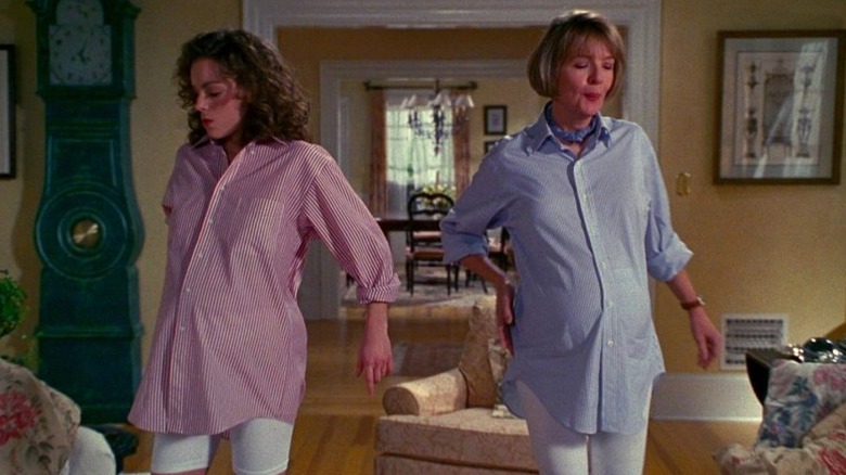 Still from Father of the Bride Part II with pregnant mother and daughter main characters