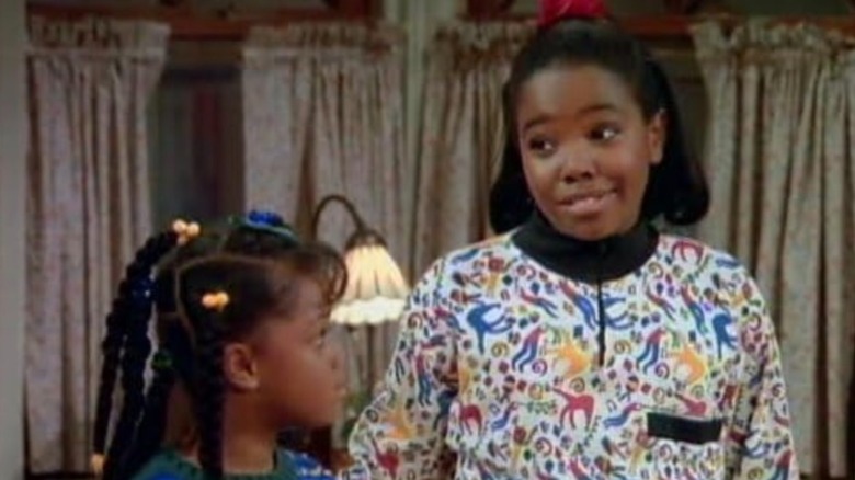 Laura Winslow and her little sister Judy on "Family Matters"