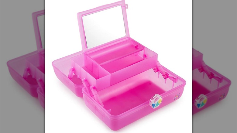 empty hot pink Caboodles On-The-Go Girl case