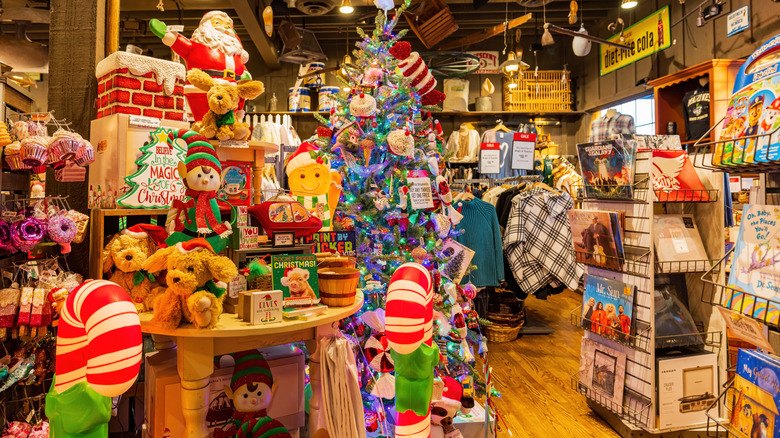 Interior view of Cracker Barrel